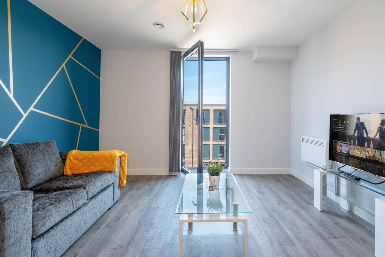 *New Build* 1 Bed Modern Apt - With Juliet Balcony - Roof Top Terrace - Digbeth, Birmingham City Centre - Free Netflix & Smart Tv Exterior photo