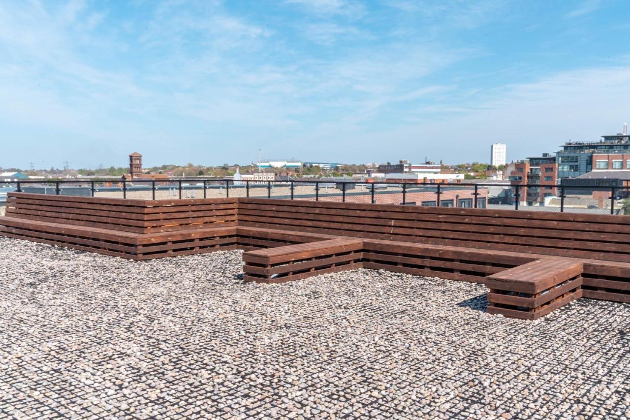 *New Build* 1 Bed Modern Apt - With Juliet Balcony - Roof Top Terrace - Digbeth, Birmingham City Centre - Free Netflix & Smart Tv Exterior photo